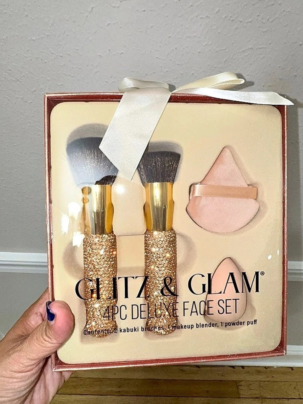 Glitz & Glam 4PC Deluxe Face Set Pink & Gold Makeup Brush Set NWT